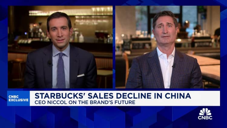 CEO Starbucks Brian Niccol: Kami sedang mengevaluasi cara-cara strategis untuk tumbuh di Tiongkok