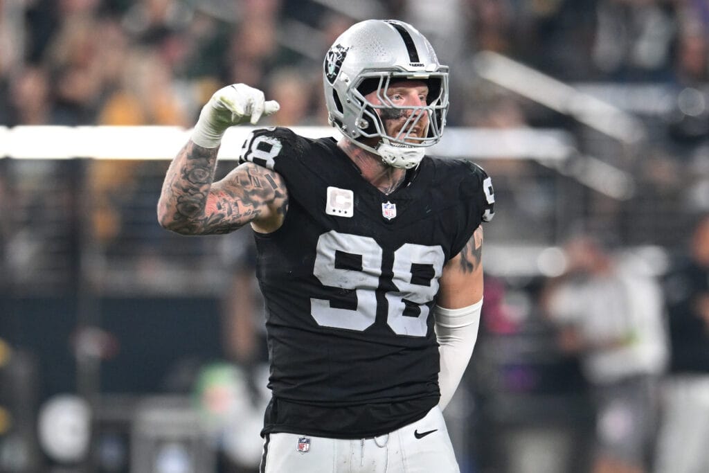 Maxx Crosby #98 dari Las Vegas Raiders bereaksi selama kuarter keempat melawan Green Bay Packers di Stadion Allegiant pada 09 Oktober 2023 di Las Vegas, Nevada.