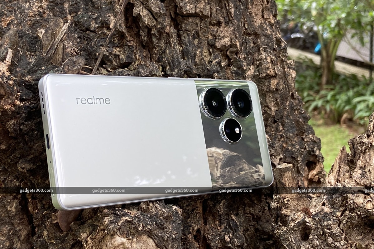 Ulasan realme GT 6 NDTV utama 