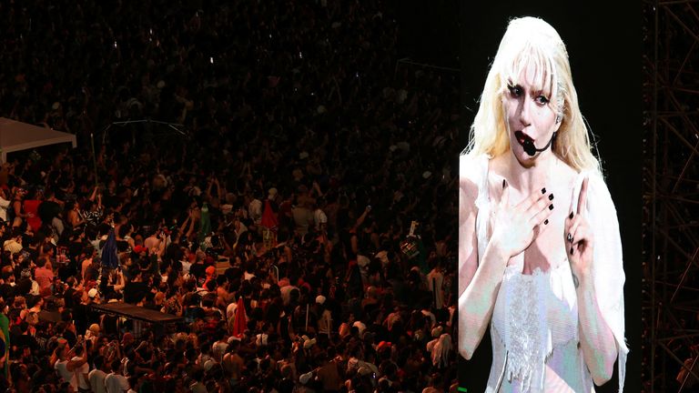 Orang-orang berkumpul untuk menghadiri konser terbuka Lady Gaga, di pantai Copacabana di Rio de Janeiro, Brasil 3 Mei 2025. REUTERS/Pilar Olivares