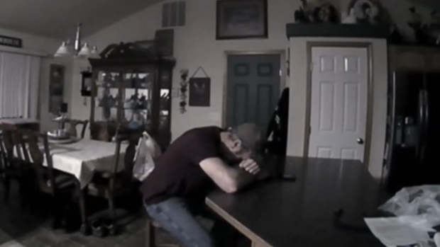 Gambar bodycam Dan Howard 