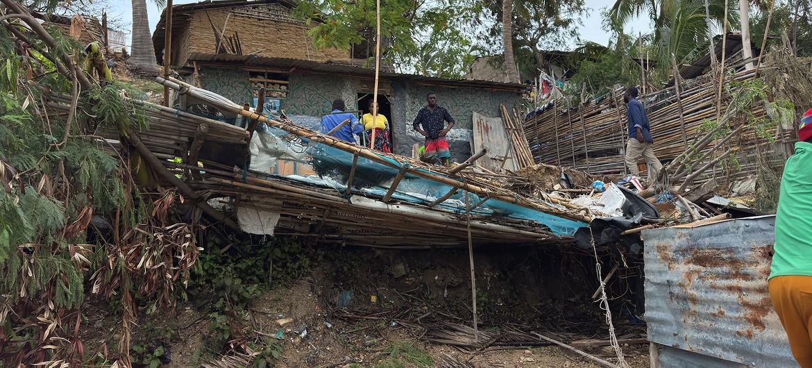 Mozambik Utara telah terperosok dalam apa yang telah digambarkan sebagai "Krisis tiga kali lipat" – kekerasan dan ketidakamanan, guncangan iklim, dan kerusuhan pasca-pemilu. (foto file) Mozambik Utara telah terperosok dalam apa yang telah digambarkan sebagai "Krisis tiga kali lipat" – kekerasan dan ketidakamanan, guncangan iklim, dan kerusuhan pasca-pemilu. (foto file)