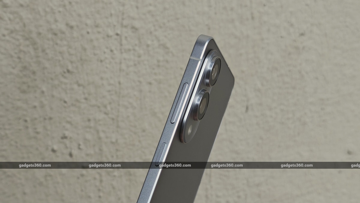 Samsung Galaxy S25 Edge Design Titanium Gadgets 360 SamsungGalaxyS25Edge Samsung