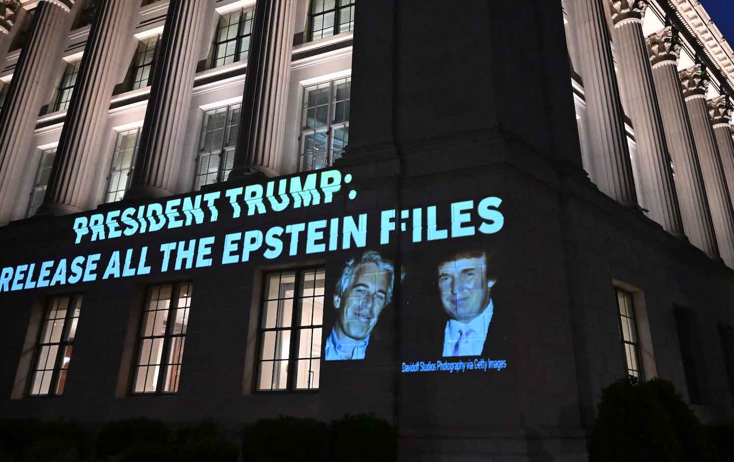 Apakah Trump tahu untuk apa Epstein 