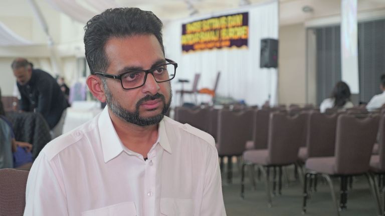 Miten Patel, yang orang tuanya Ashok dan Shobhana Patel meninggal dalam kecelakaan pesawat Air India