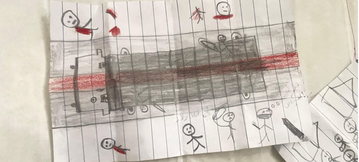 Sebuah gambar menggambarkan orang-orang sekarat saat mereka mencoba mengakses makanan dari sebuah truk di Gaza. Sebuah gambar menggambarkan orang-orang sekarat saat mereka mencoba mengakses makanan dari sebuah truk di Gaza.